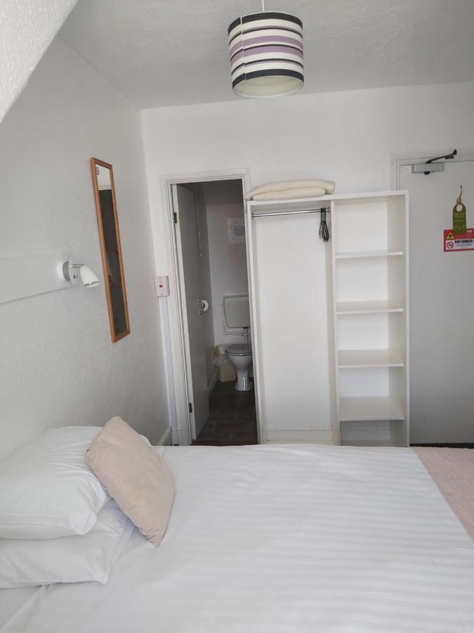 Surfside Stop New Quay Esterno foto